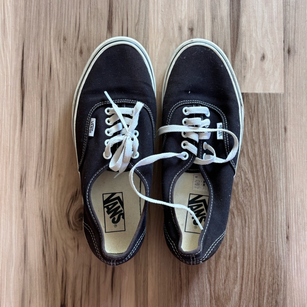 Vans Authentics